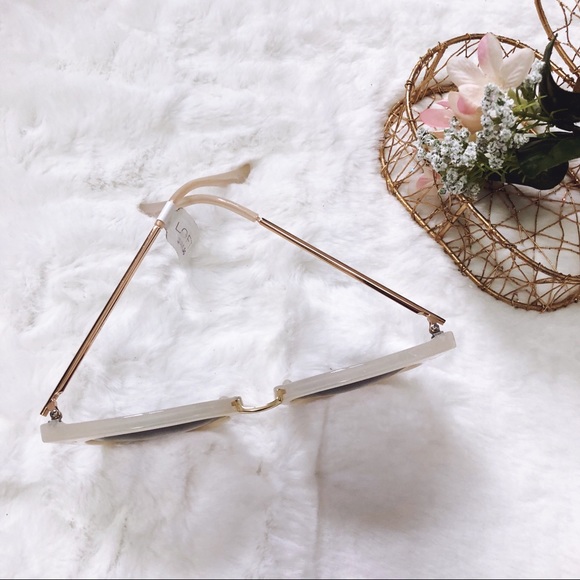LOFT Light Metallic Arm Round Sunglasses - Picture 2 of 8